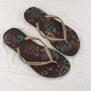 Havaianas flip flops size 7/8